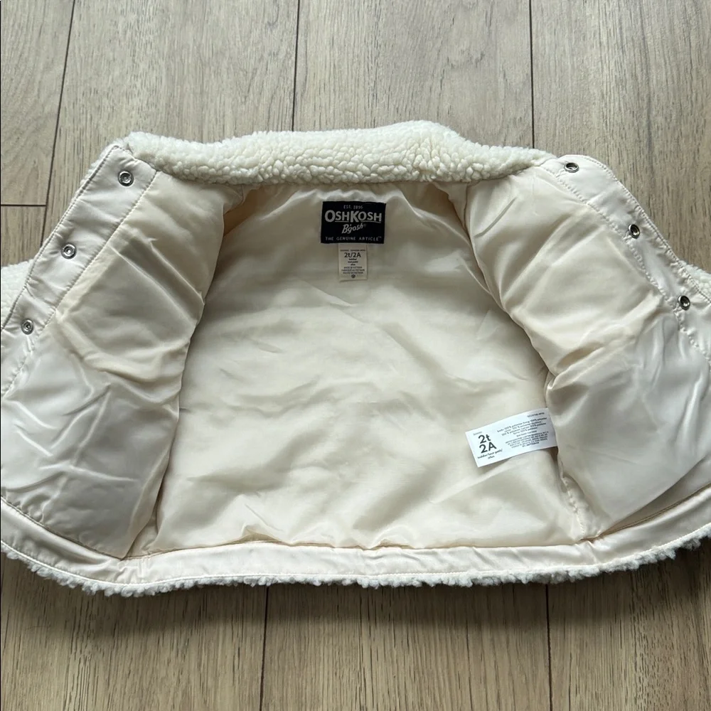 OshKosh B'gosh Teddy Fleece Cream Jacket Toddler 2T NWT New